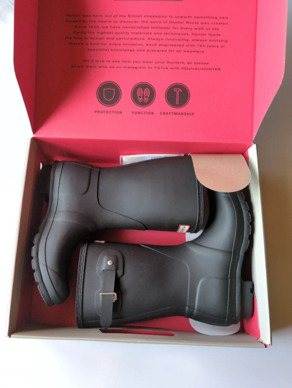 NIB Hunter Original Short O Rain Boots Black Womens Sz 8M